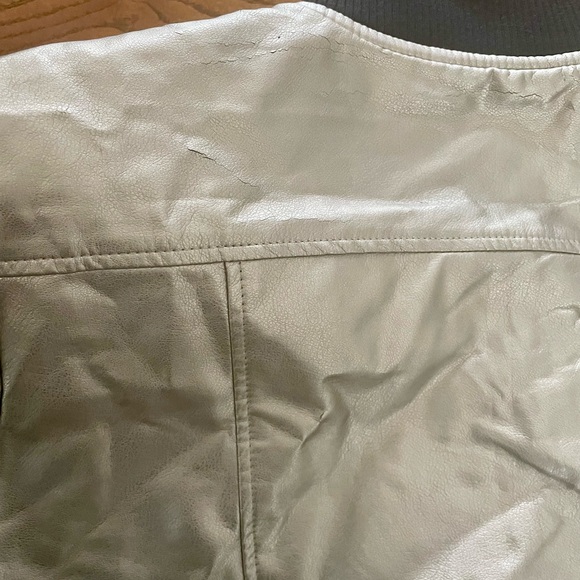 BB Dakota Metallic Champagne Gold Faux Leather Bomber Jacket Women’s Size Medium - Picture 12 of 12